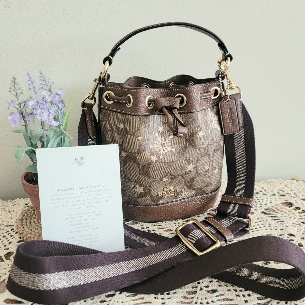 New! Coach snowflakes print mini bucket convertible crossbody bag NWOT